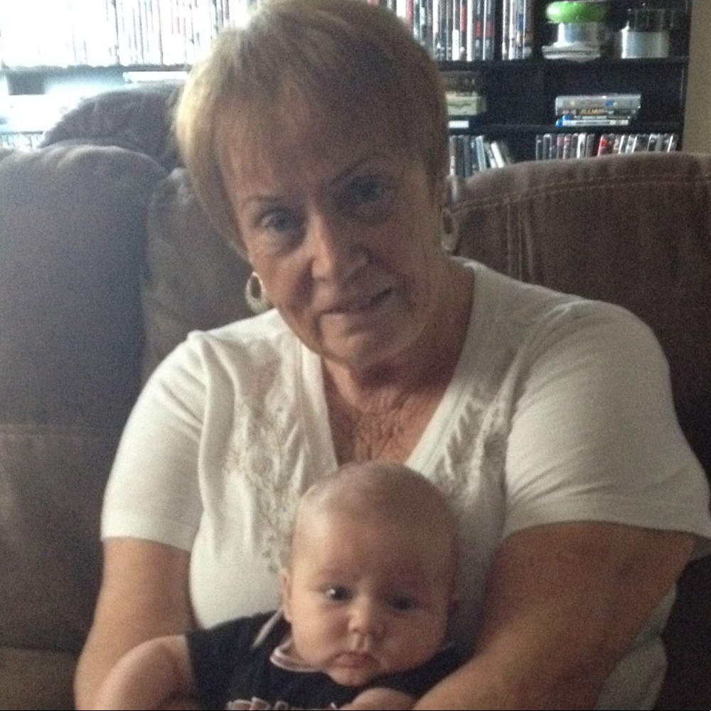 Meet your Posher, Lois